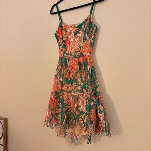 **Not for sale**Flying Tomato Crochet Lace Floral Mini